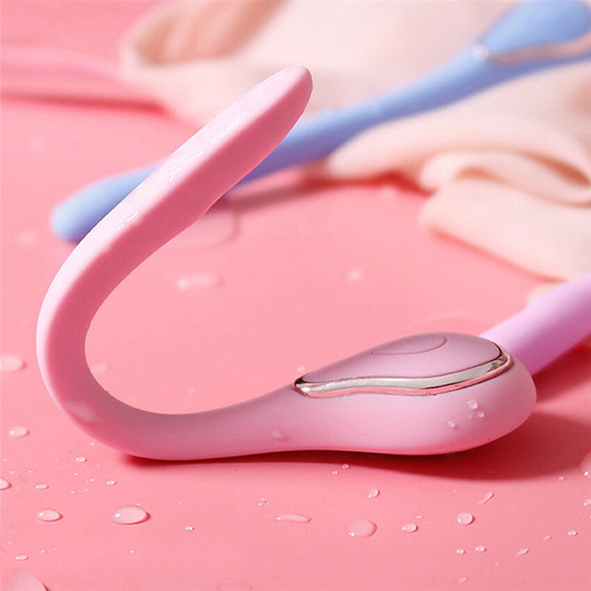 Flexible dual-stimulation vibrator